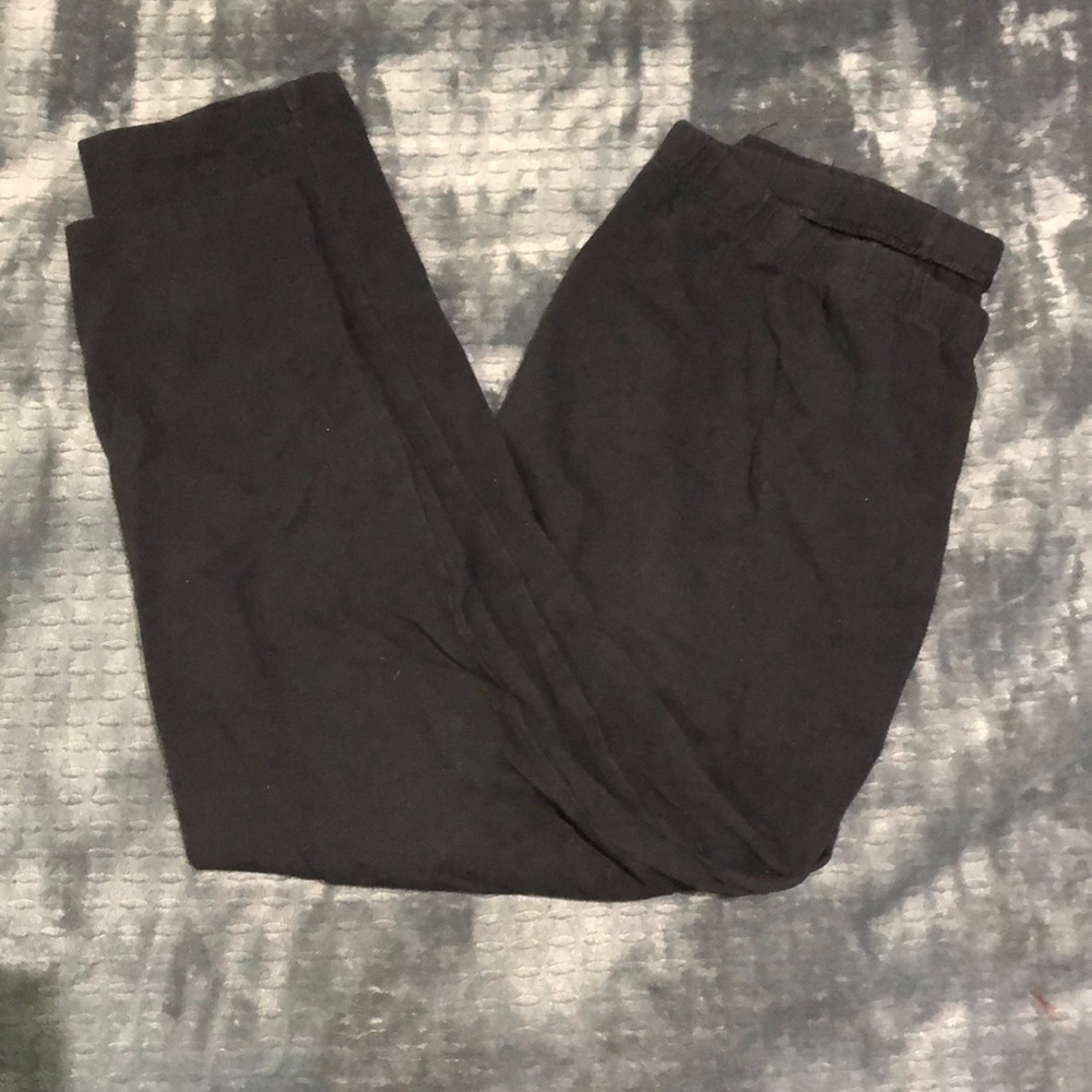 Black leggings